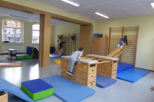 Spiel, Sport und Spaß beim Parcours Spiel, Sport und Spaß beim Parcours